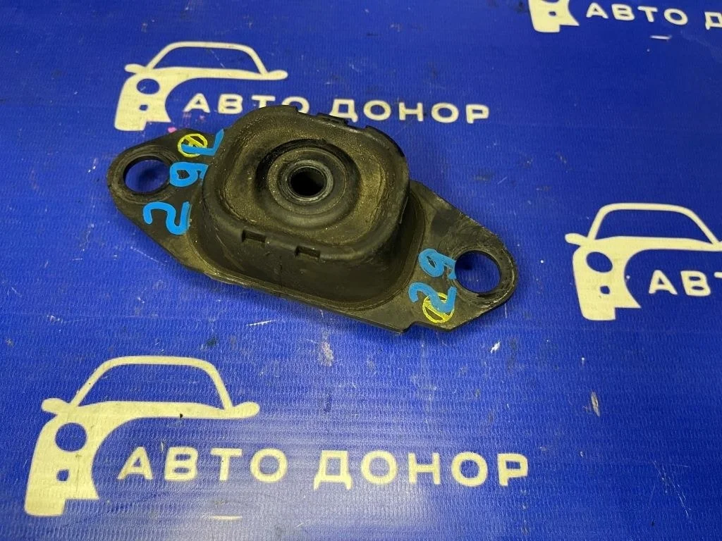 подушка двигателя NISSAN NOTE E11 HR15DE