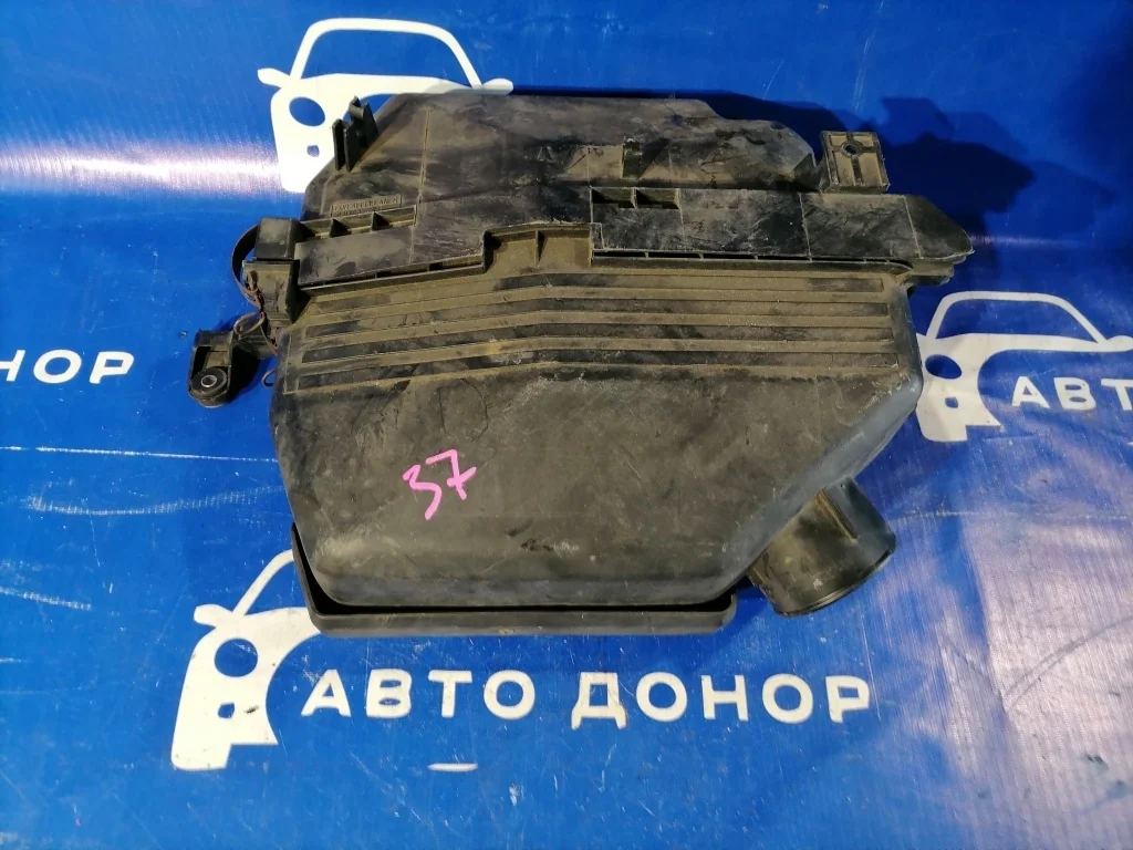 корпус воздушного фильтра TOYOTA ALPHARD ANH10 2AZFE