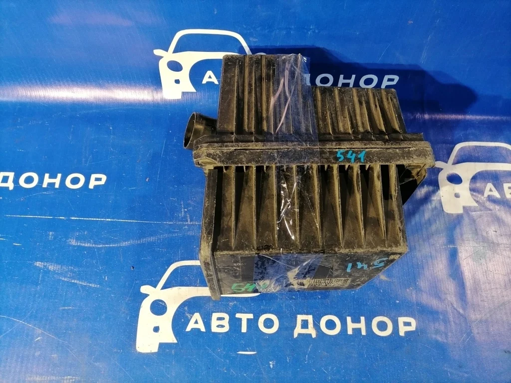 корпус воздушного фильтра NISSAN LIBERTY PNM12 SR20DE