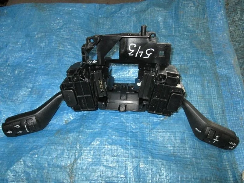 блок подрулевых переключателей FORD FOCUS CB4 -