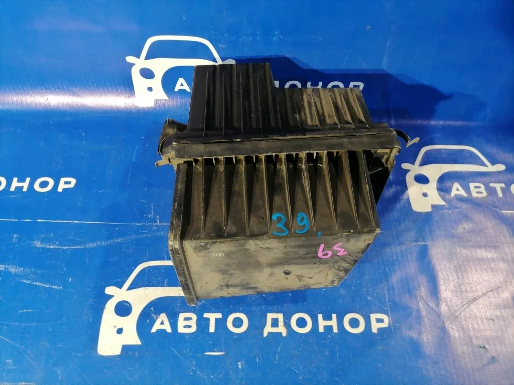 корпус воздушного фильтра NISSAN LIBERTY PM12 SR20DE