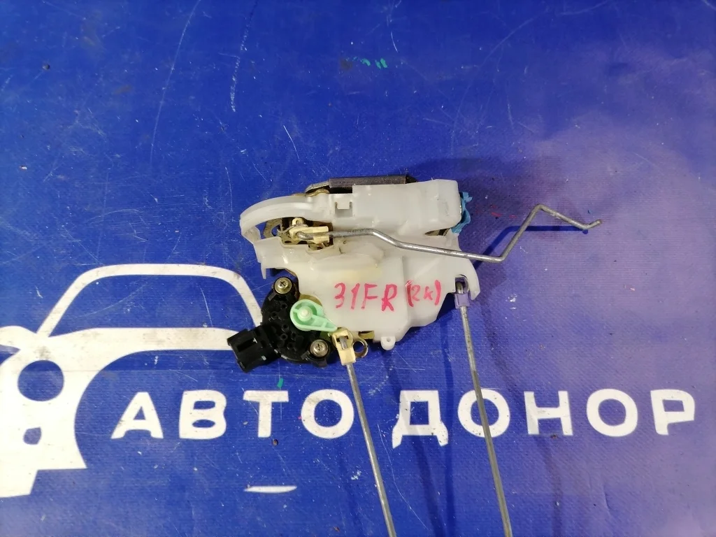 замок двери NISSAN SUNNY FB15 QG15DE