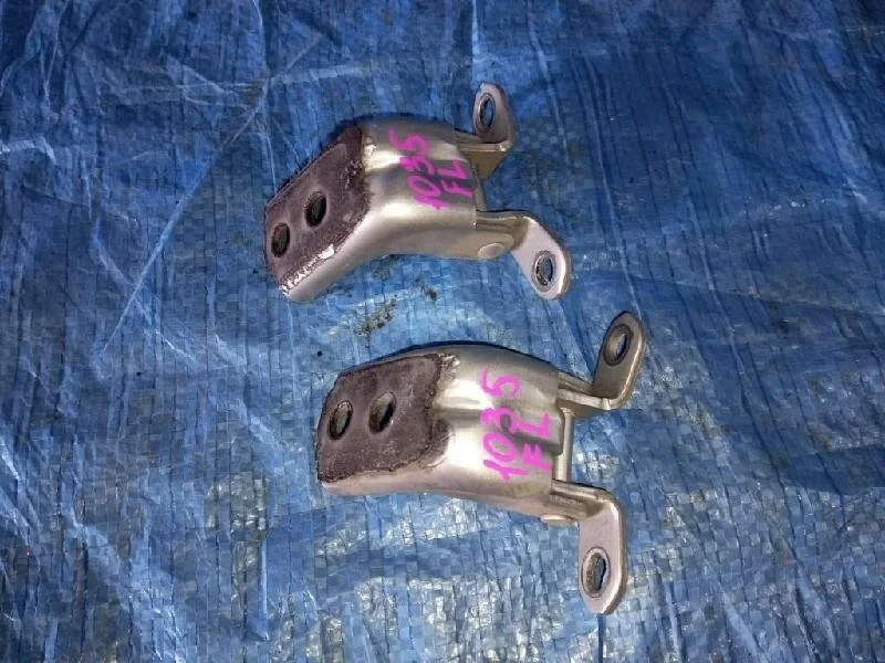 петли двери NISSAN TEANA J32 -