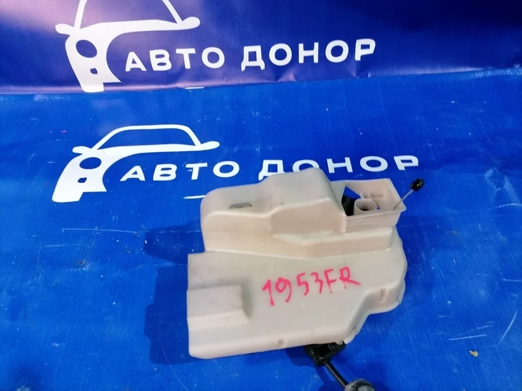замок двери VOLKSWAGEN TOURAN 1T1 AXW, BLR, BLX, BVY