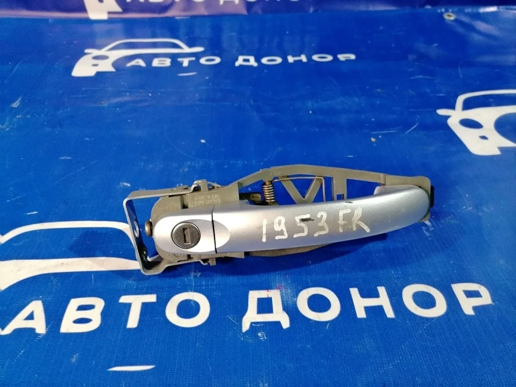ручка двери VOLKSWAGEN TOURAN 1T1 -