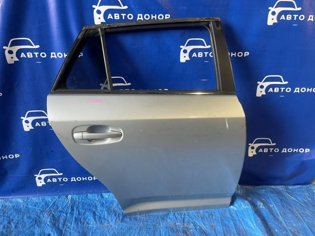 дверь TOYOTA AVENSIS ZRT272 -