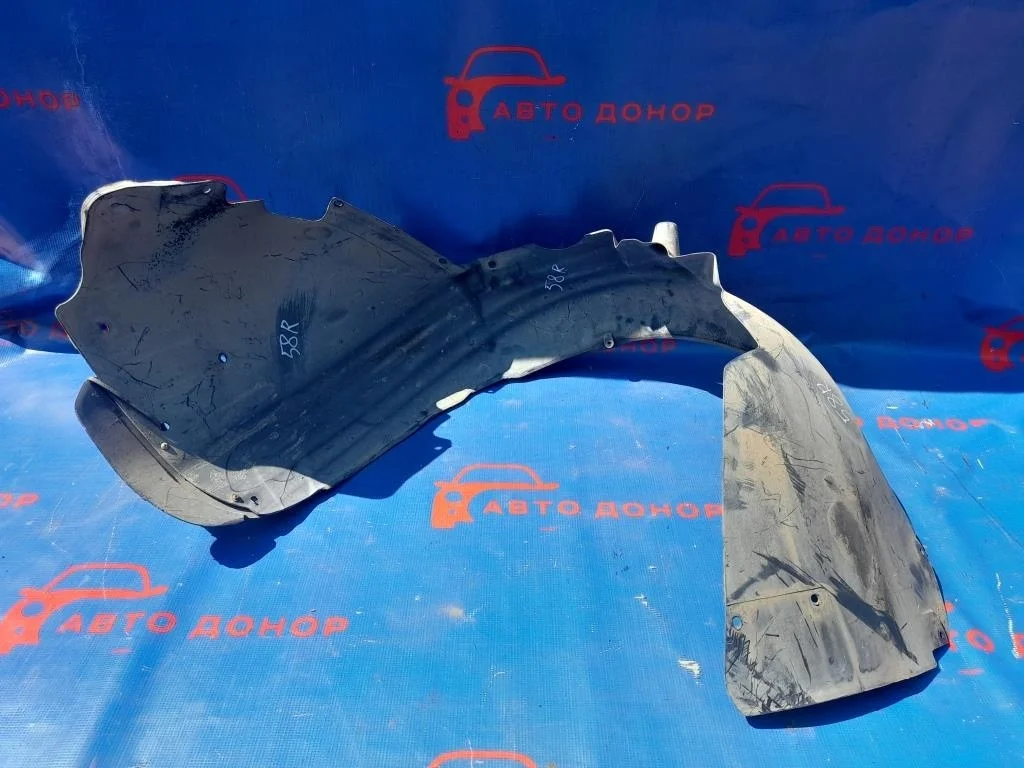 подкрылок AUDI A4 8E5 -