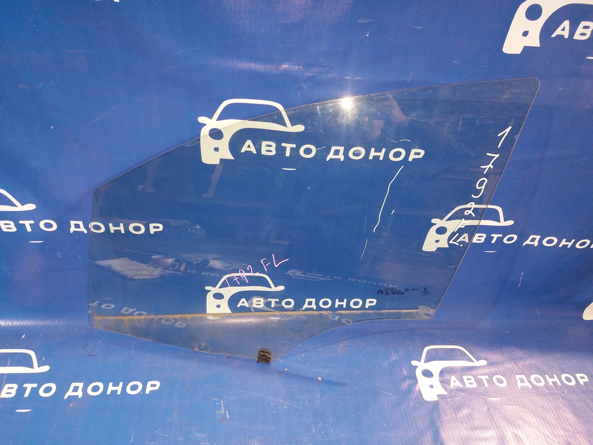 стекло CITROEN C4 B7 EP6CDT