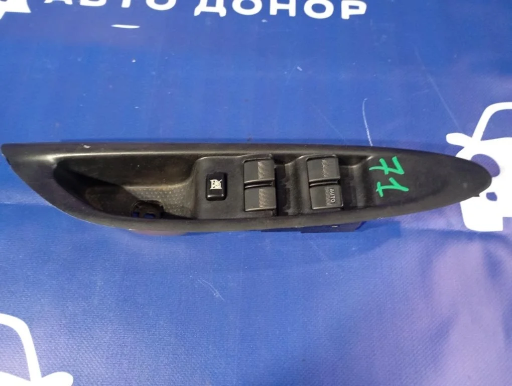 блок управления стеклоподъемниками MAZDA MPV LW3W L3