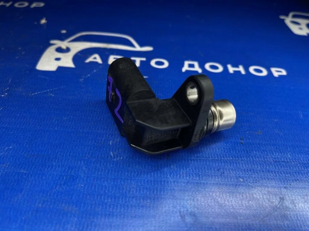 датчик положения распредвала VOLKSWAGEN BORA 1J2 AUE