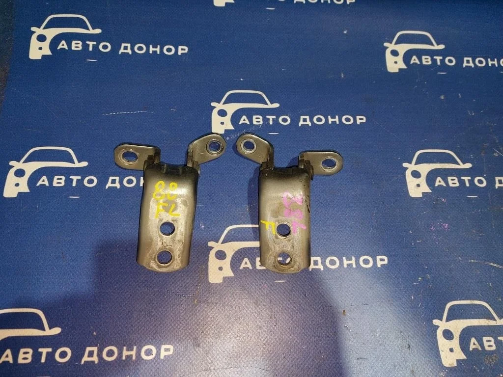 петли двери TOYOTA OPA ZCT15 1ZZFE