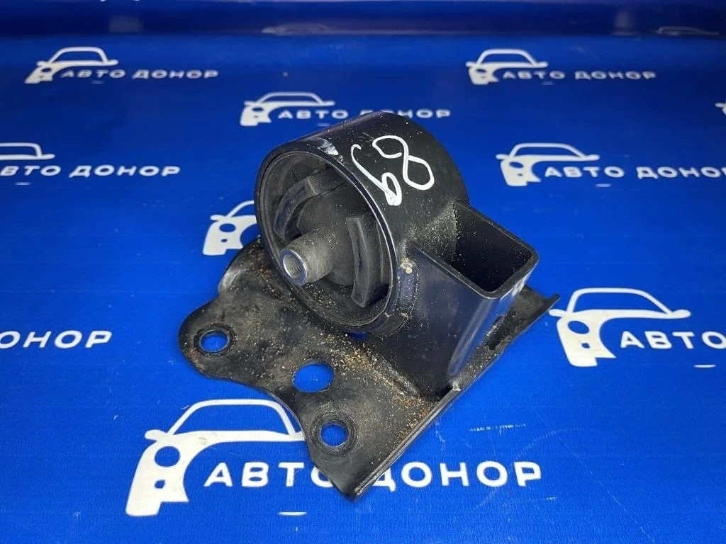 подушка двигателя NISSAN TINO V10 QG18DE