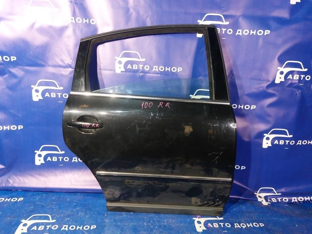 дверь VOLKSWAGEN PASSAT 3B3 -