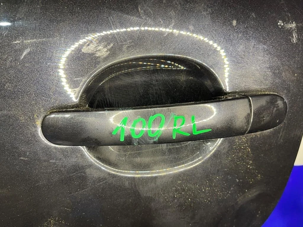 ручка двери VOLKSWAGEN PASSAT 3B3 -