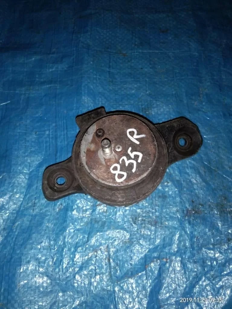 подушка двигателя SUBARU LEGACY BH5 EJ206