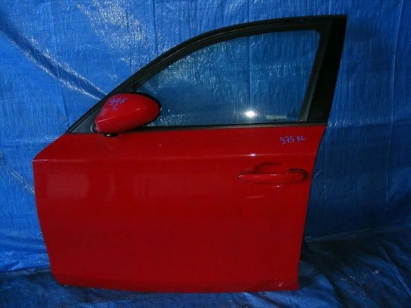 дверь BMW 1-Series E87 -
