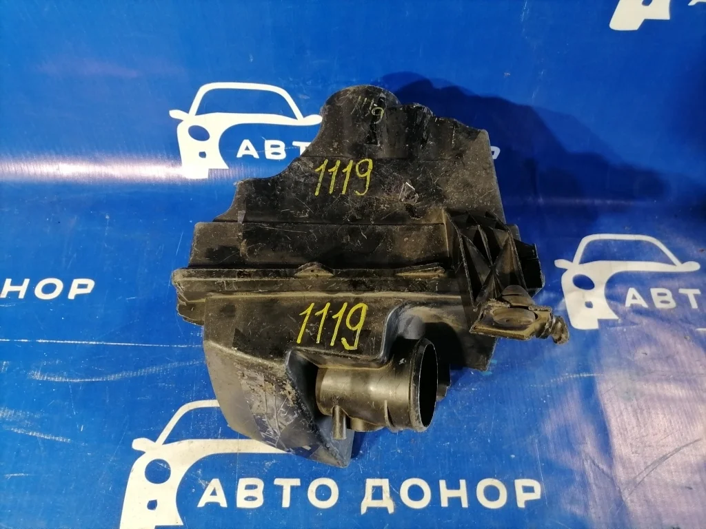 корпус воздушного фильтра MAZDA PREMACY CREW LF