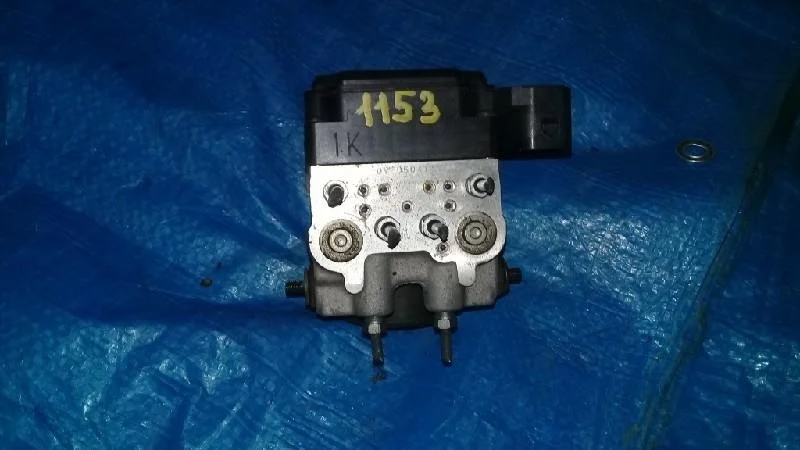 блок abs TOYOTA CAMRY ACV30 -