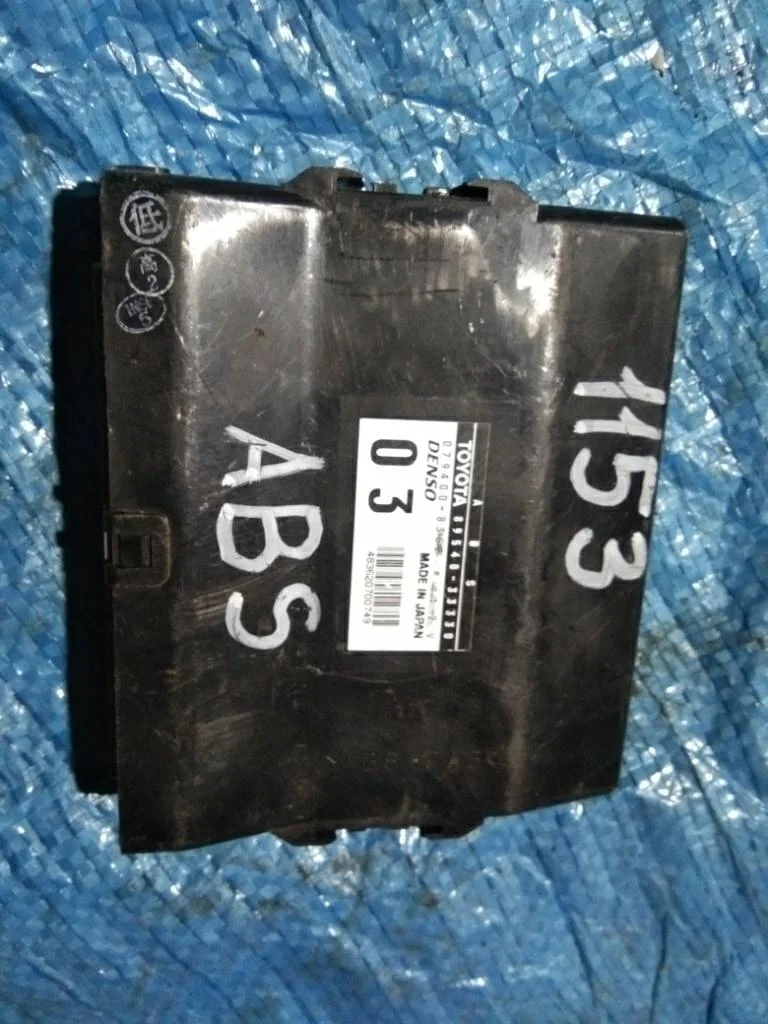 блок управления abs TOYOTA CAMRY ACV30 -