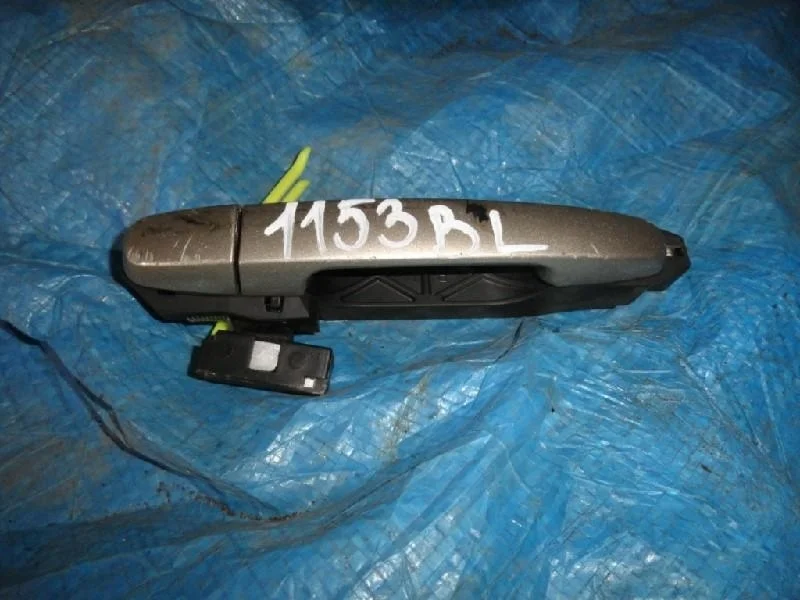 ручка двери TOYOTA CAMRY ACV30 -
