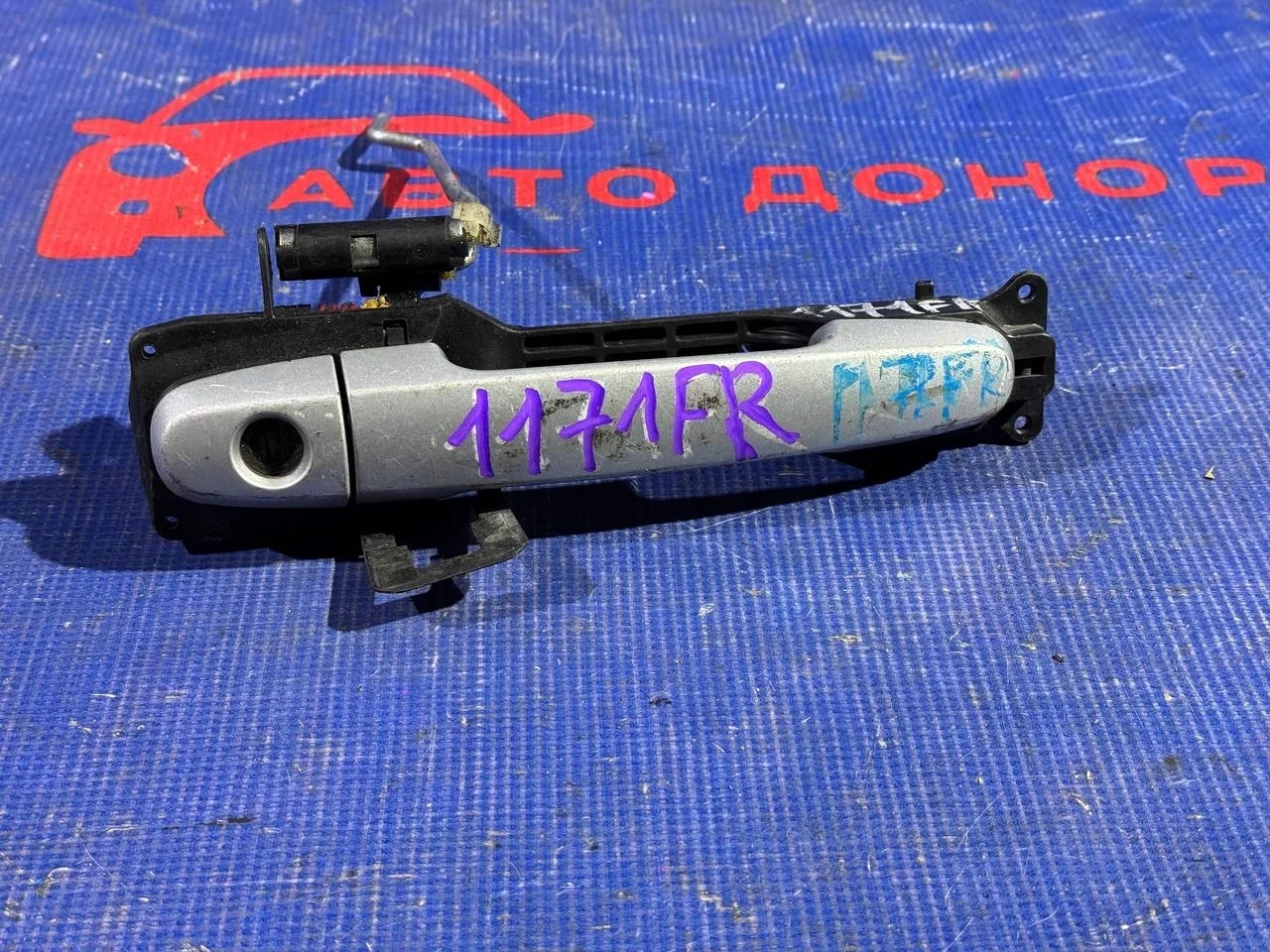 ручка двери TOYOTA RACTIS NCP105 -