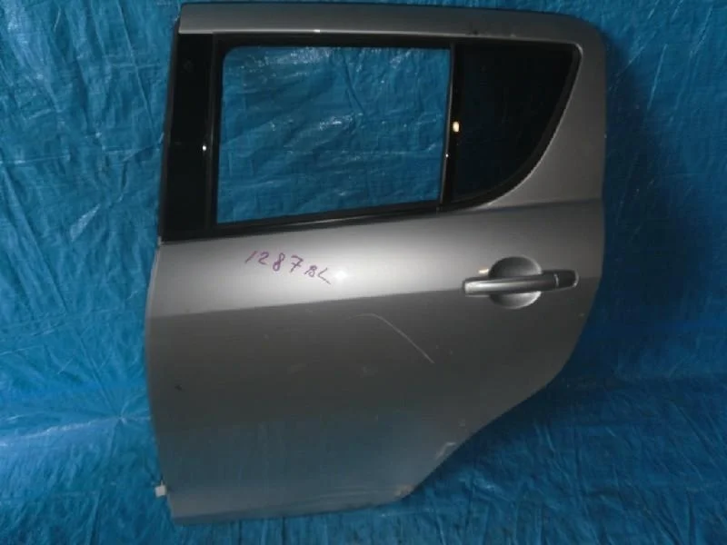 дверь SUZUKI SWIFT ZC72S -