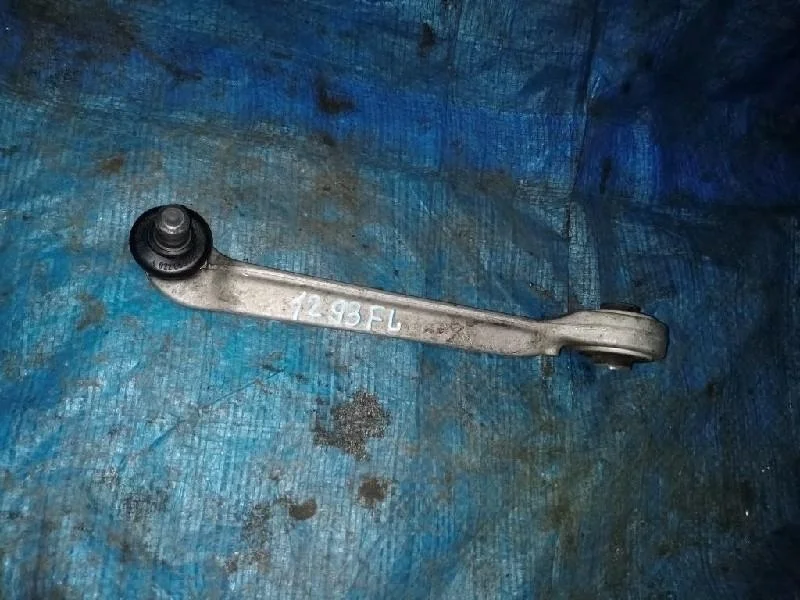 рычаг VOLKSWAGEN PASSAT 3B2 -