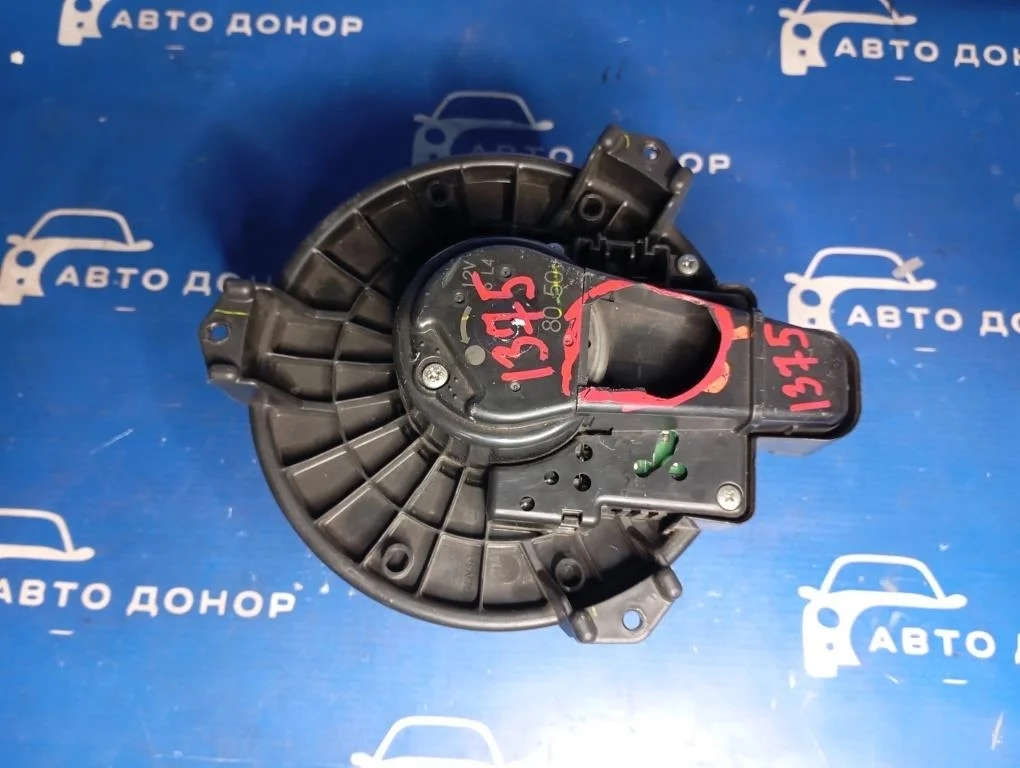 мотор печки TOYOTA VOXY ZRR70 3ZRFAE