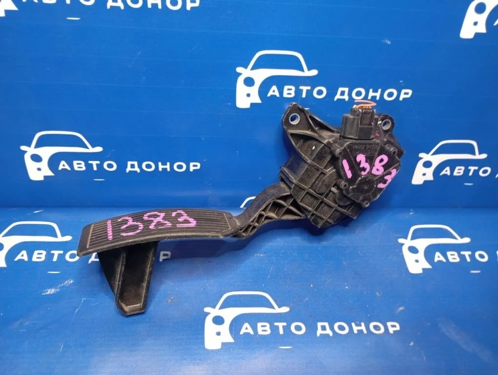 педаль газа NISSAN TEANA J31 -