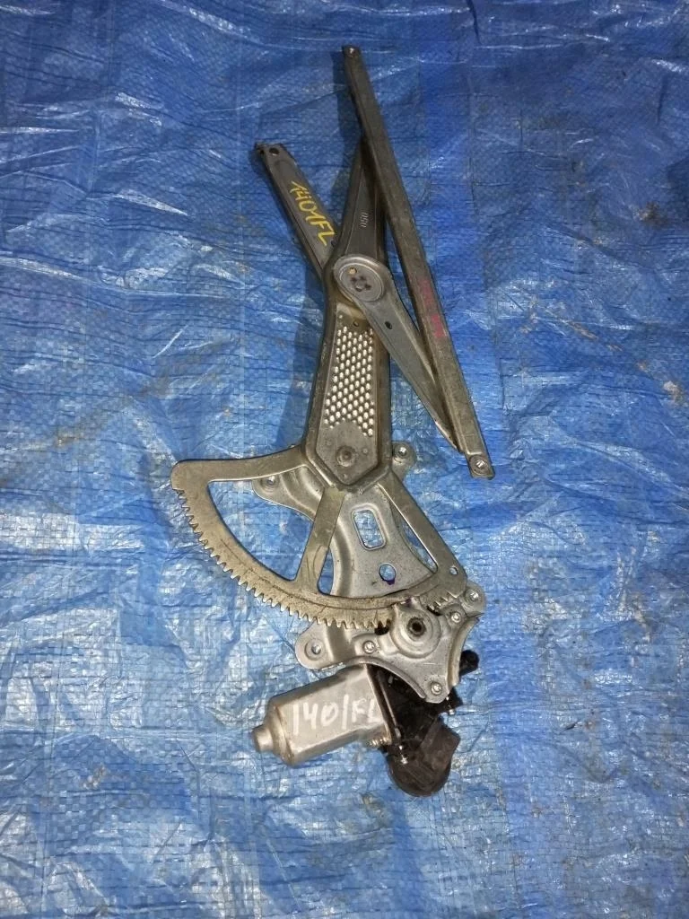 стеклоподъемник TOYOTA COROLLA FIELDER NZE121 -