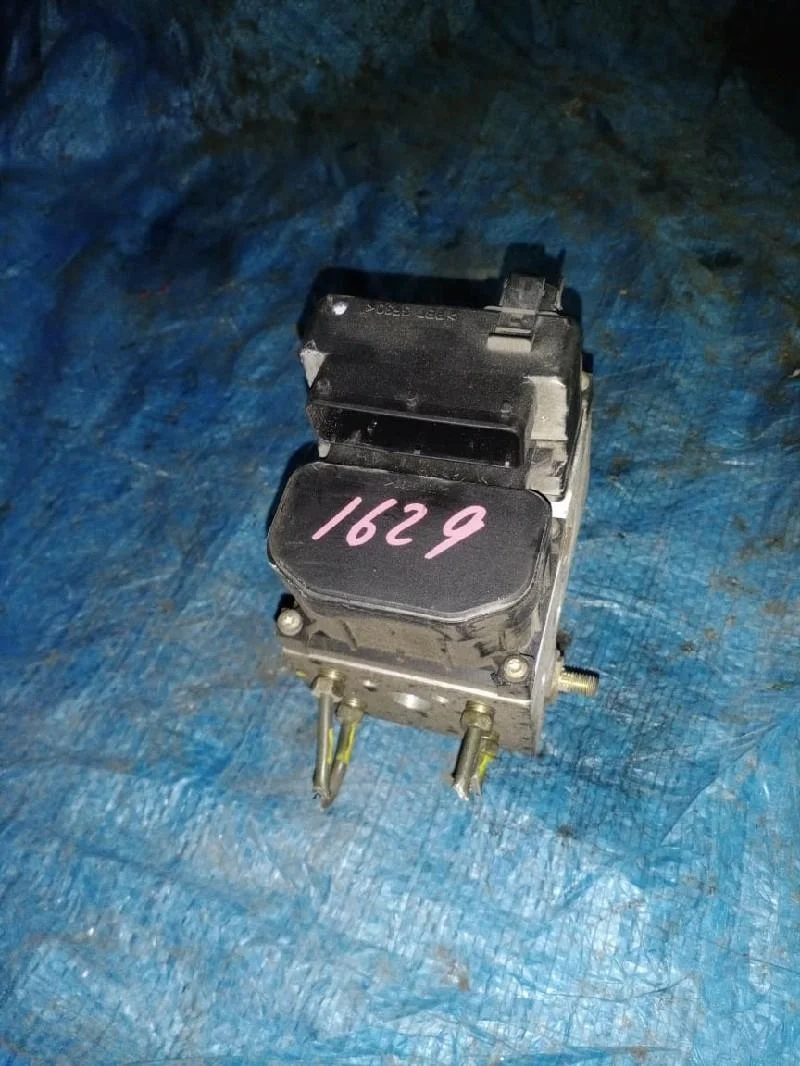 блок abs NISSAN PRIMERA TP12 -