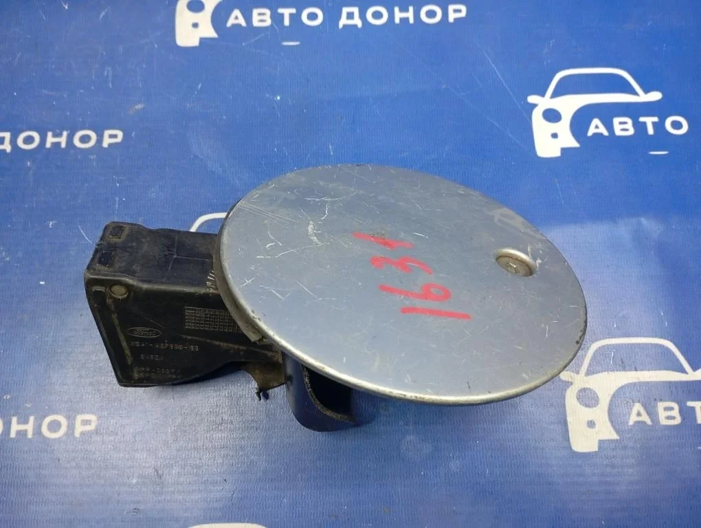 лючок FORD FOCUS DBW -