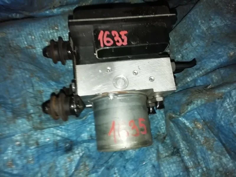блок abs AUDI A4 8K2 -