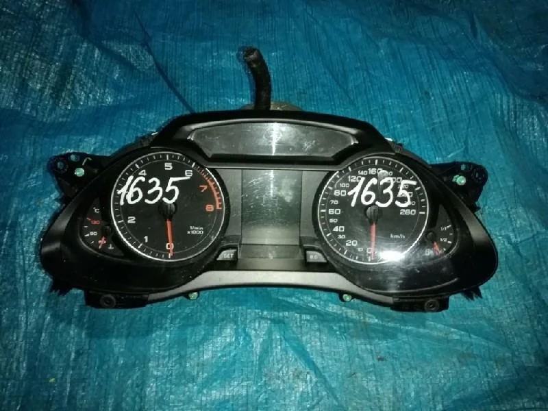 спидометр AUDI A4 8K2 -