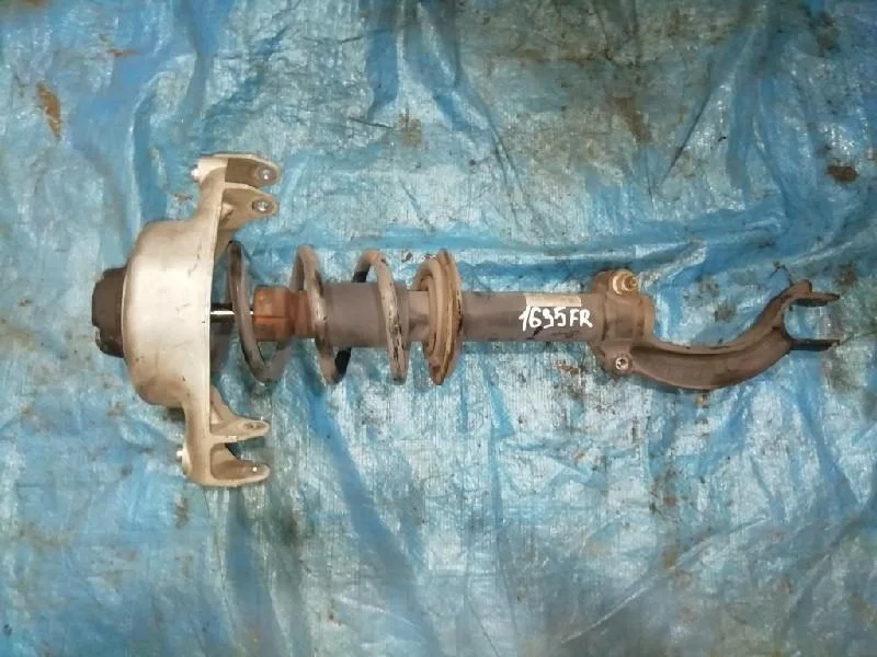 стойка AUDI A4 8K2 CABA, CDHB