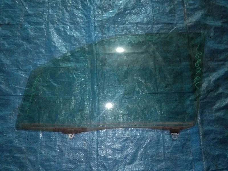 стекло TOYOTA HARRIER ACU15 -