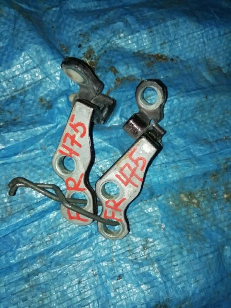 петли двери FORD FOCUS CB4 SHDC, HWDA, HWDB, SHDA, SHDB