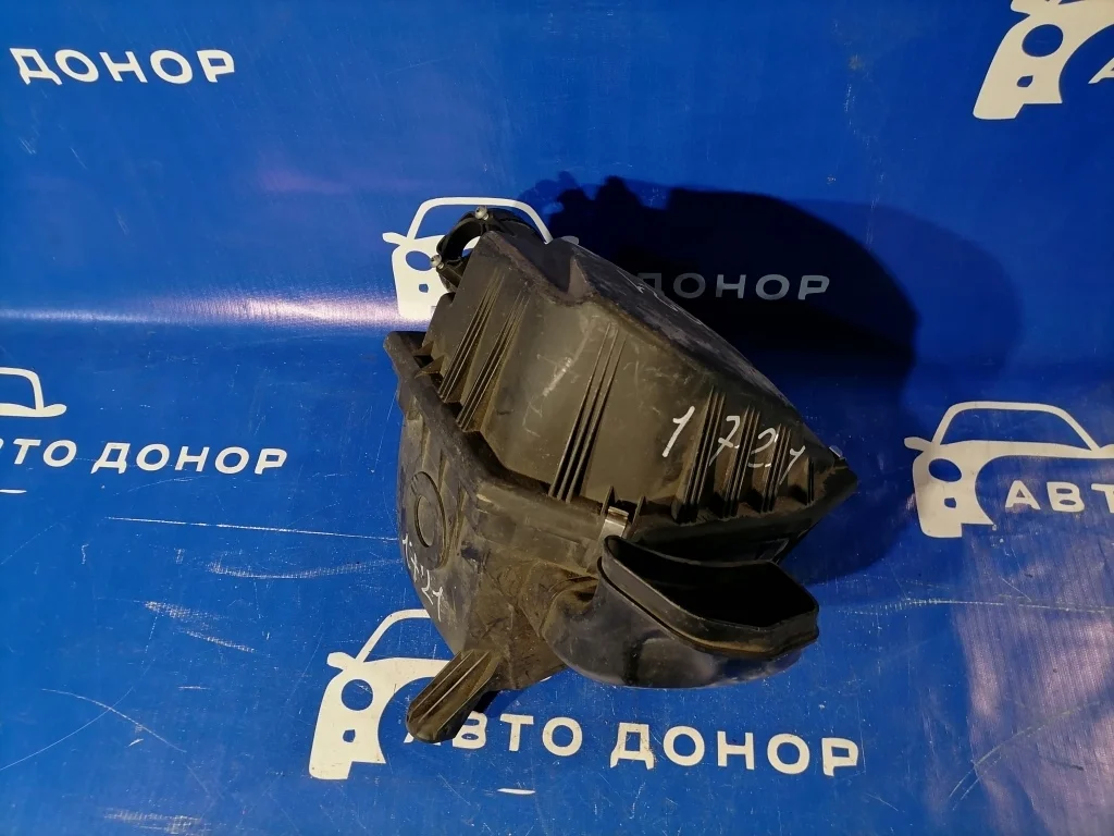 корпус воздушного фильтра BMW X3 E83 N52B25
