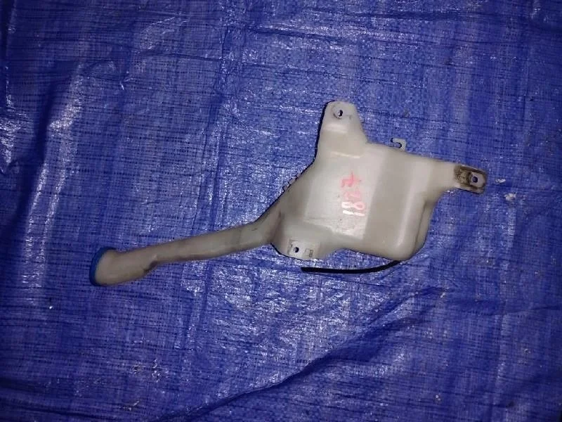 бачок омывателя HONDA CIVIC EU1 -