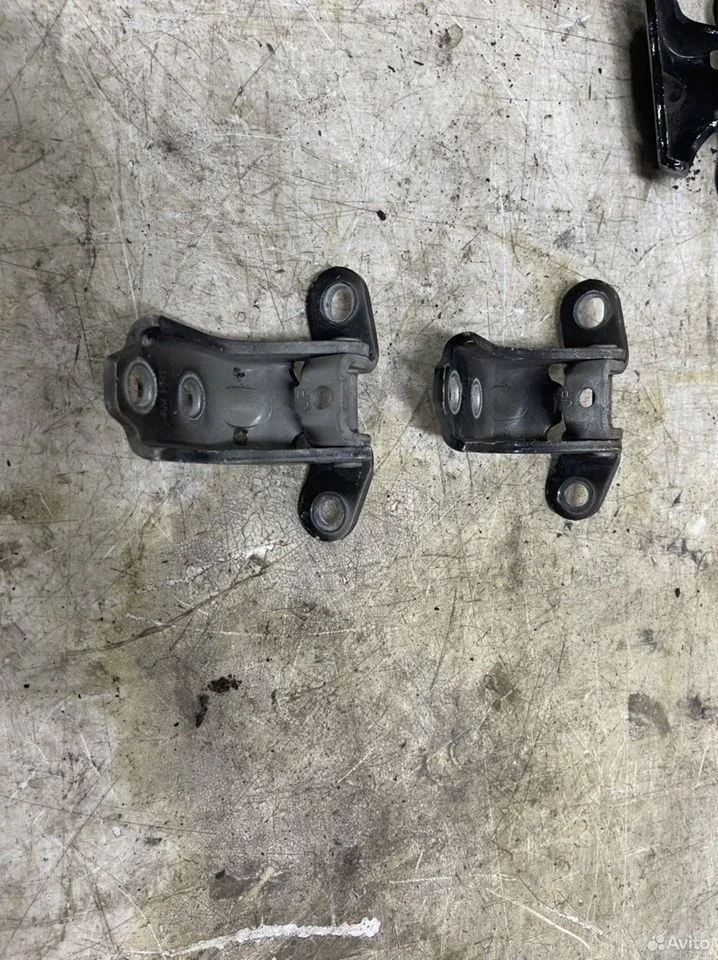 Петля двери передней правый kia soul 1 2008-2011