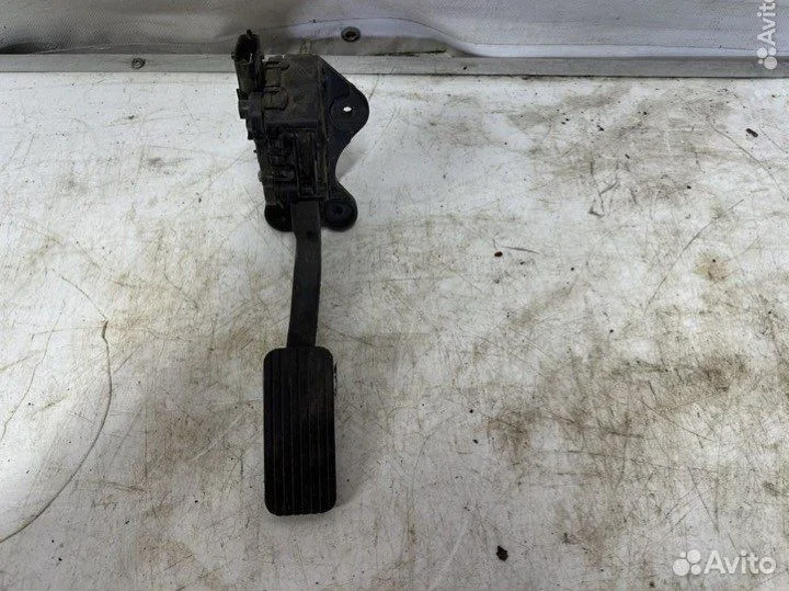 Педаль газа kia cerato 2 2009-2012