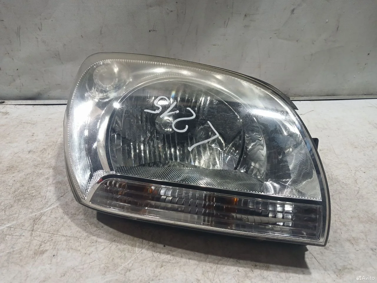 Фара правая.kia sportage 2 2005-2011