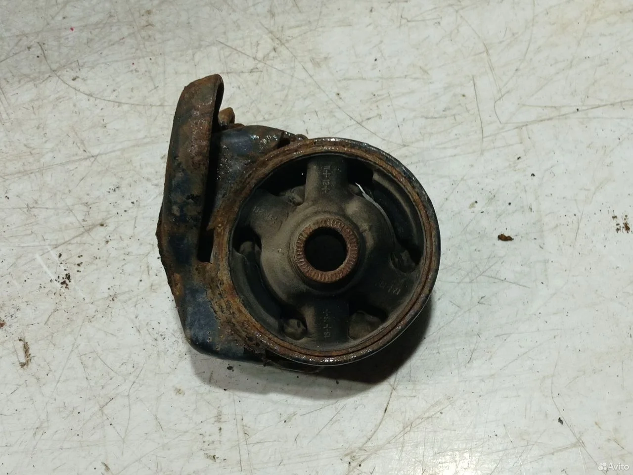 Подушка двигателя.hyundai elantra 2001-2003