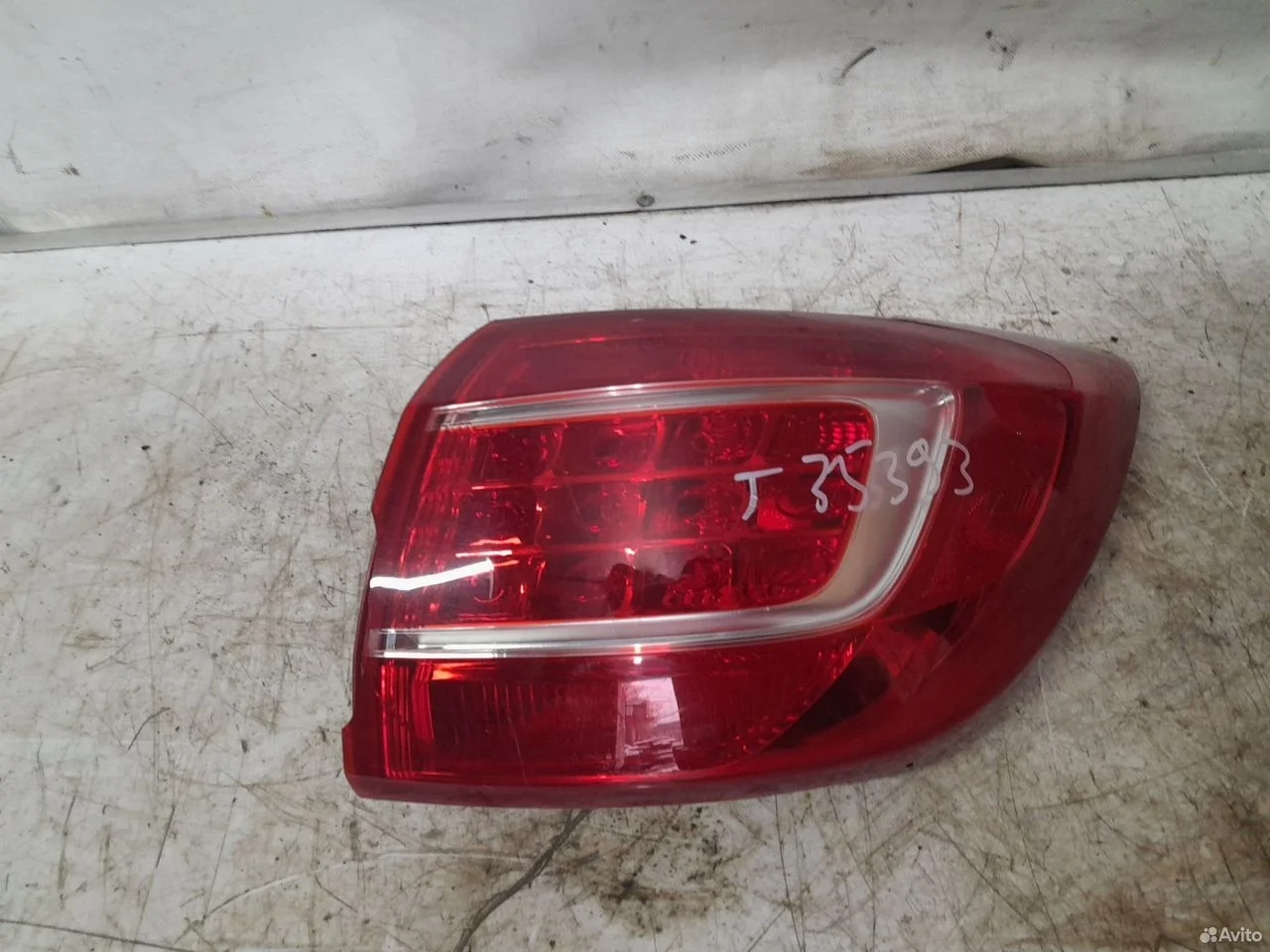 Фонарь задний внешний правый kia sportage 3 2010