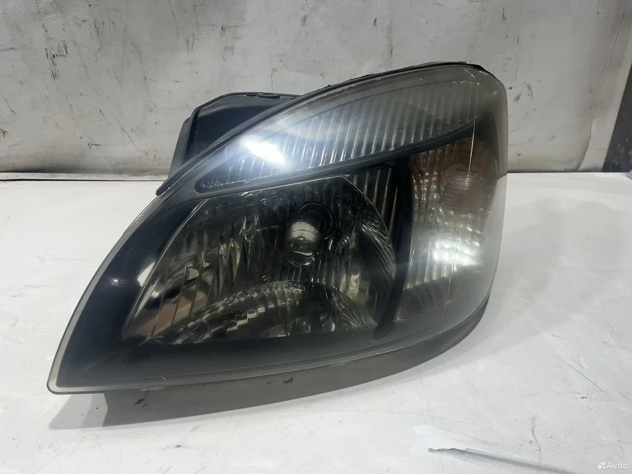 Фара.kia rio 2 2005-2010