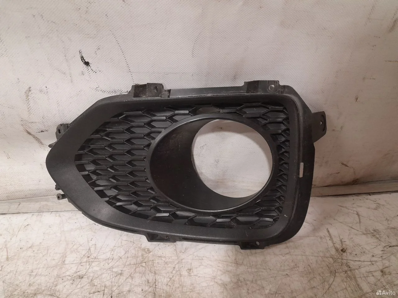 Накладка противотуманной фары kia sorento 2 2010