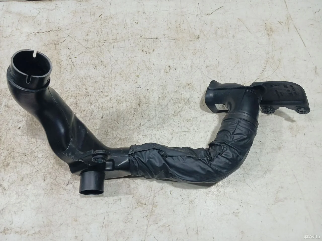 Патрубок воздушного. hyundai getz 2005-2011