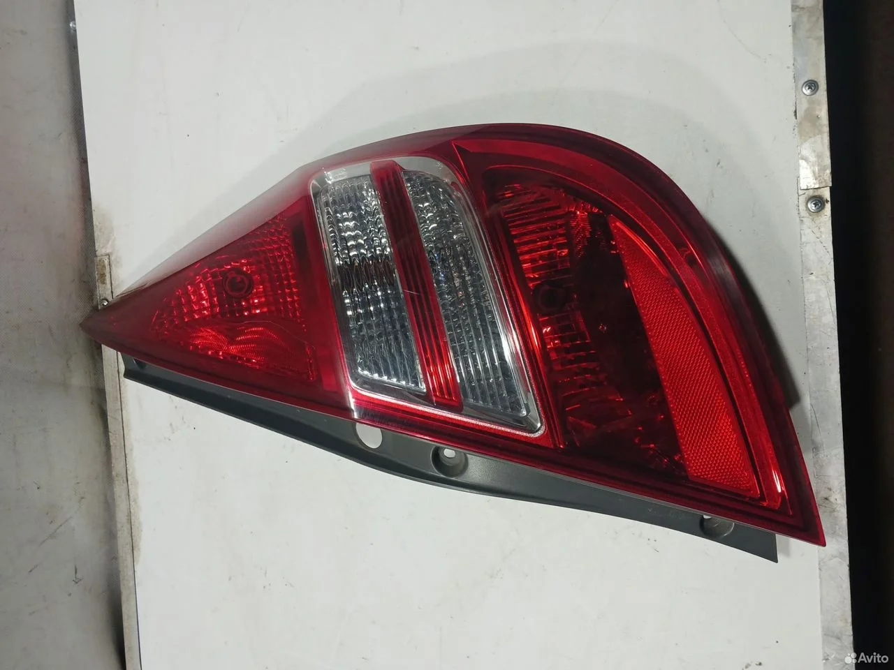 Фонарь задний правый hyundai i30 2007-2011