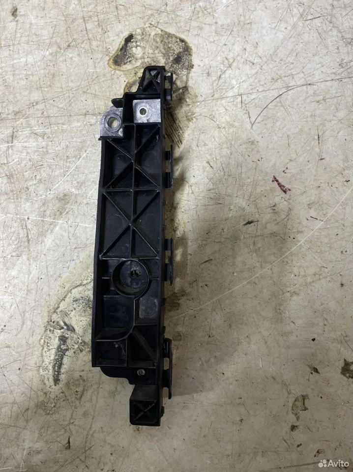 Кронштейн переднего бампера hyundai ix35 2010-2013