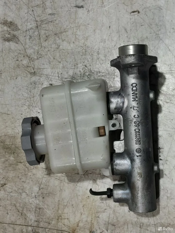 Главный тормозной.hyundai santa fe 1 2001-2010